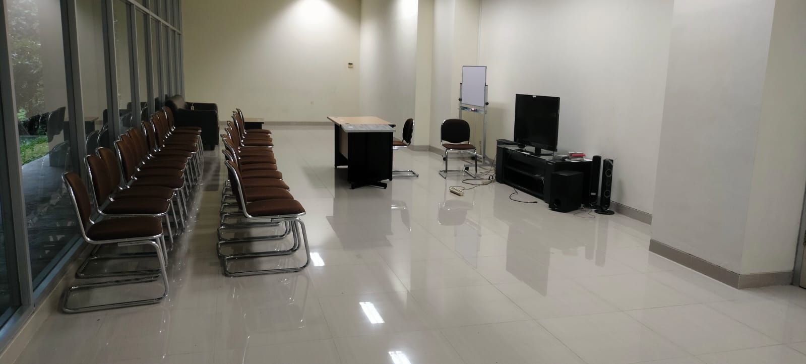 Foto Ruangan Multimedia
